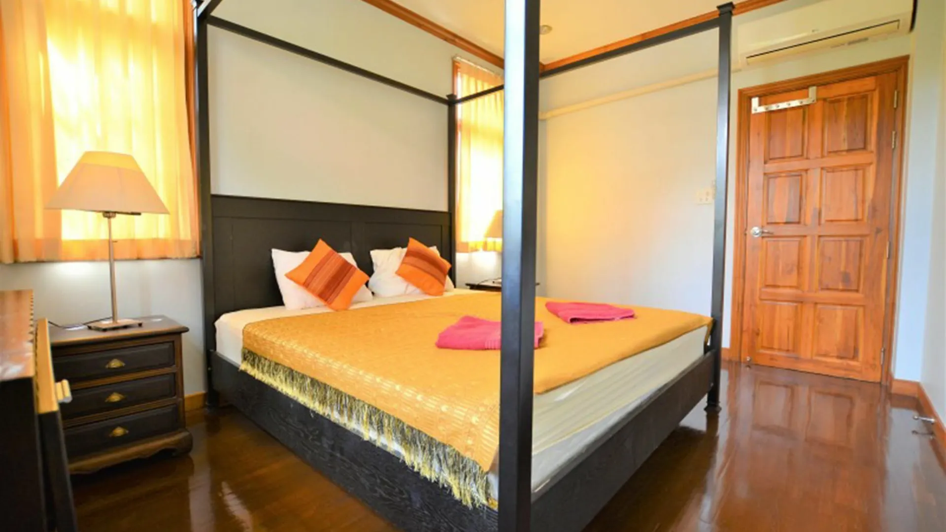 Amintra 4 Villa For Rent Ko Lanta